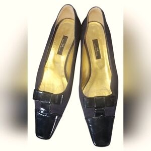 SVDL Susan Van Der Linde Women's Vintage Elegant Black Fabric  Patent Toes Shoes